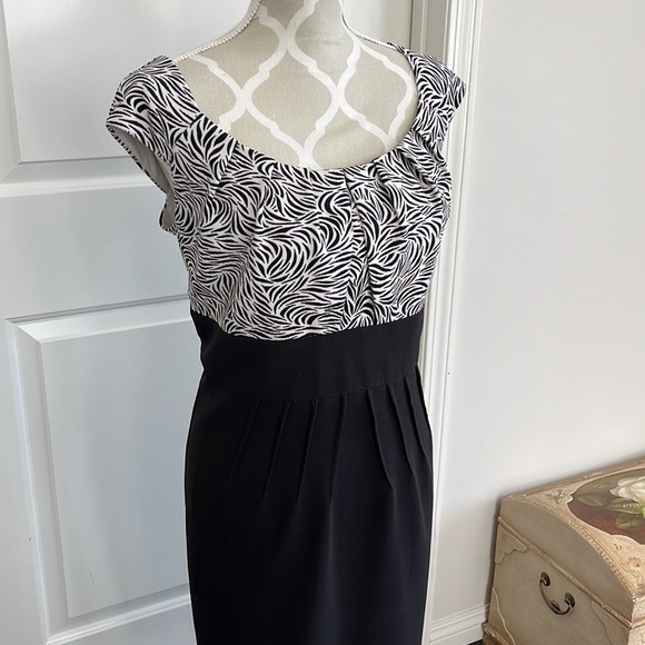 Additionelle fitted dress size 14w - Picture 2 of 4